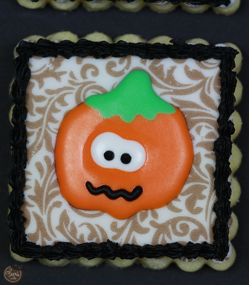 Biscuit décoré Halloween sur cadre