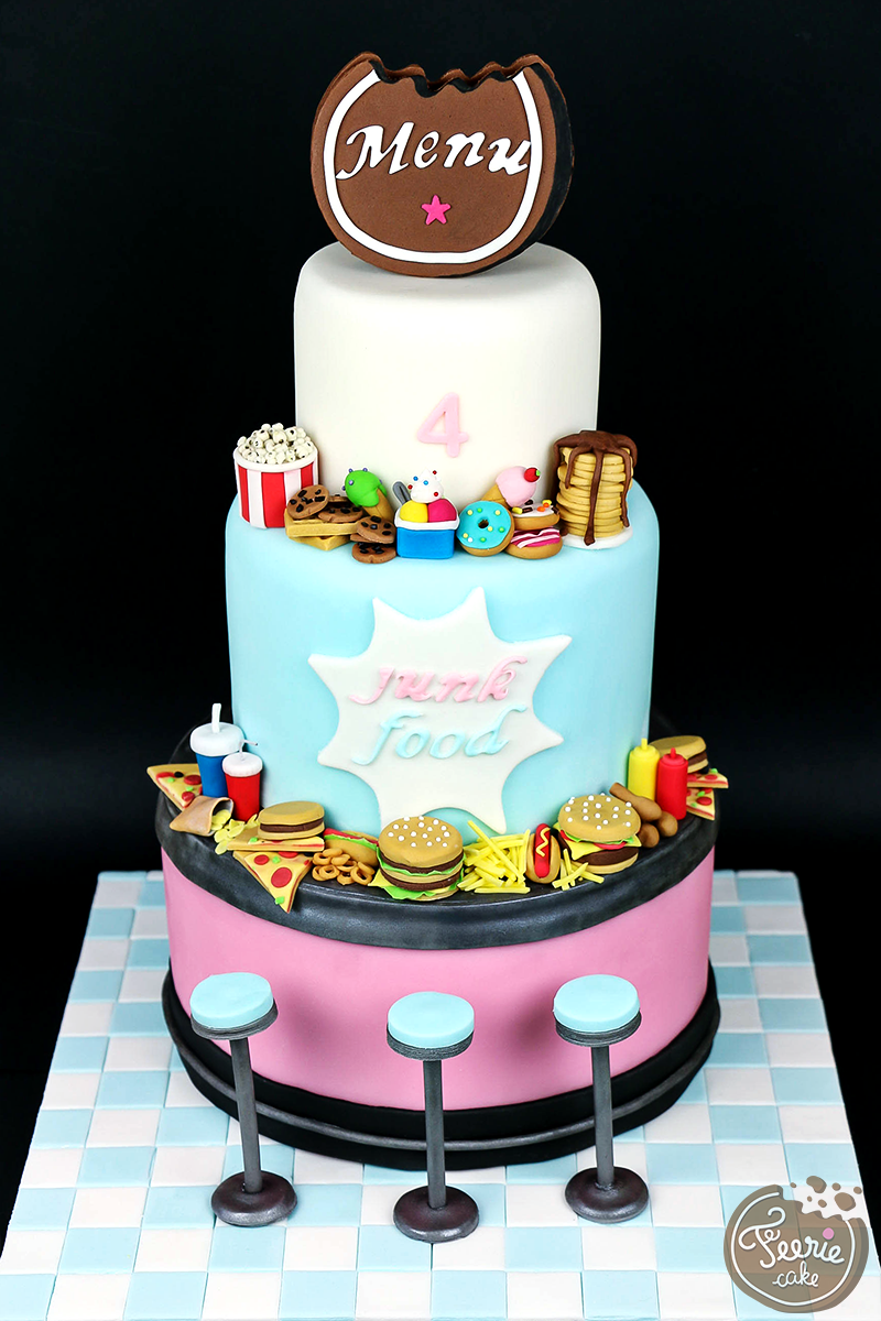 Gâteau anniversaire 4 ans "Junk Food"