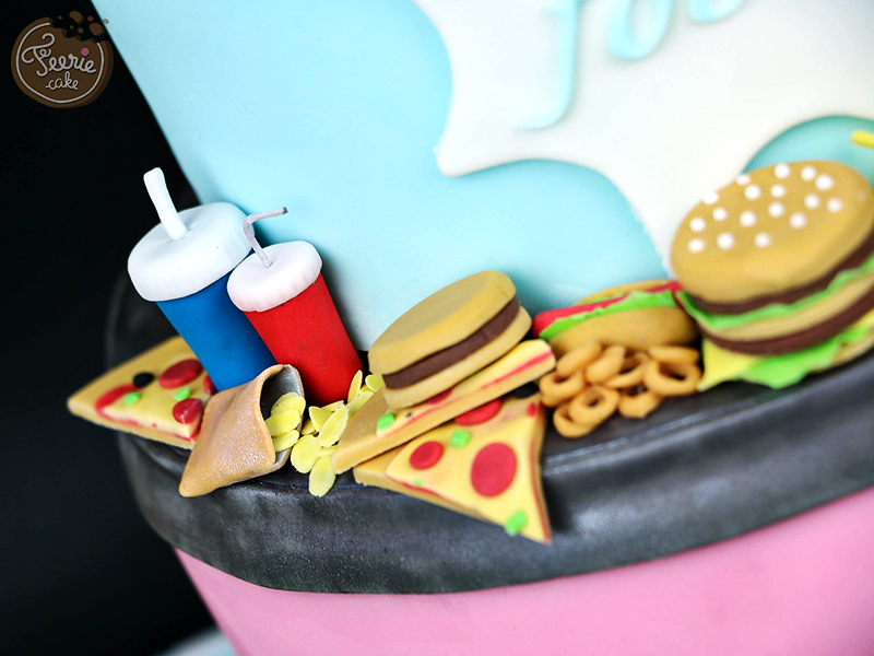 Gâteau anniversaire junk food 3