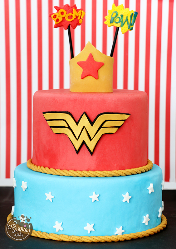 Gateau Wonderwoman Feerie Cake