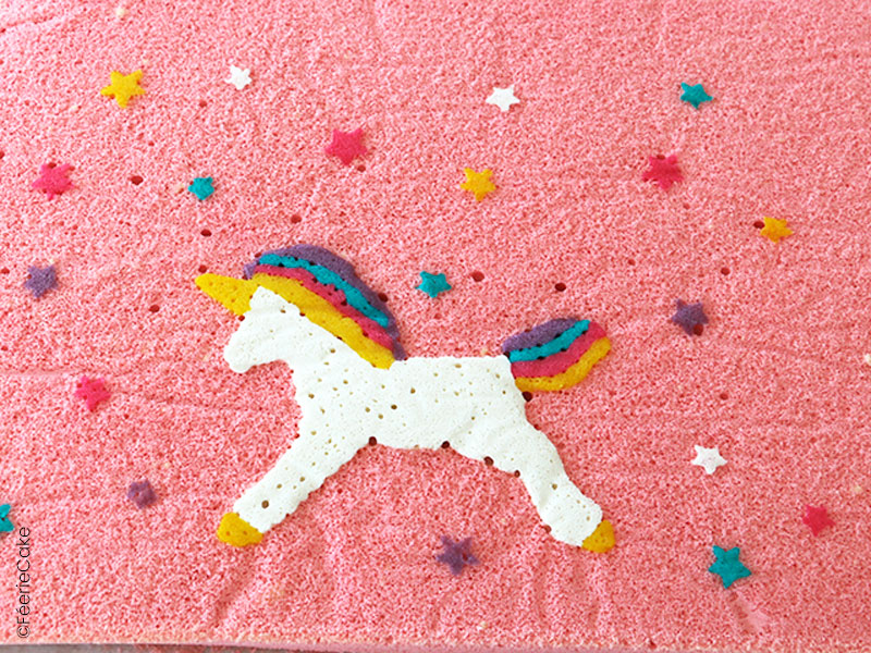 La licorne de la recette du gâteau roulé licorne