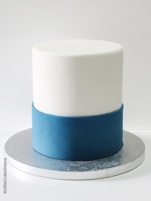 Tuto Cake Design : gâteau en pâte à sucre sur le thème Marvel, Avengers : idéal pour un anniversaire