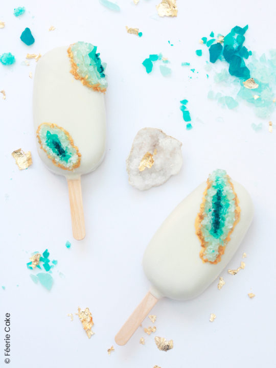 Cakesicle pops geode au rock candy Féerie cake
