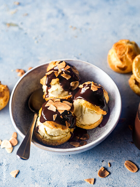 Profiteroles Au Chocolat - Féerie Cake